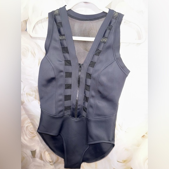 MagicSuit  Scuba Daniella Tummy Control Zip Up One Piece Mesh cutouts  Black 8 - Picture 13 of 15